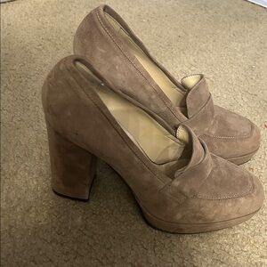 NWOT Alisha Neutral Suede Block Platform Pump Heels Made in Italy SZ 40